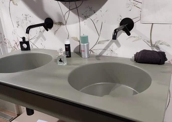 Bed and breakfast Jolie Plein Centre Parking Sécurisé Gratuit Clermont-Ferrand